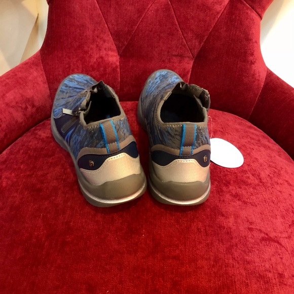 BZees New Blue/Gray Lightweight Sneaker - Picture 3 of 5